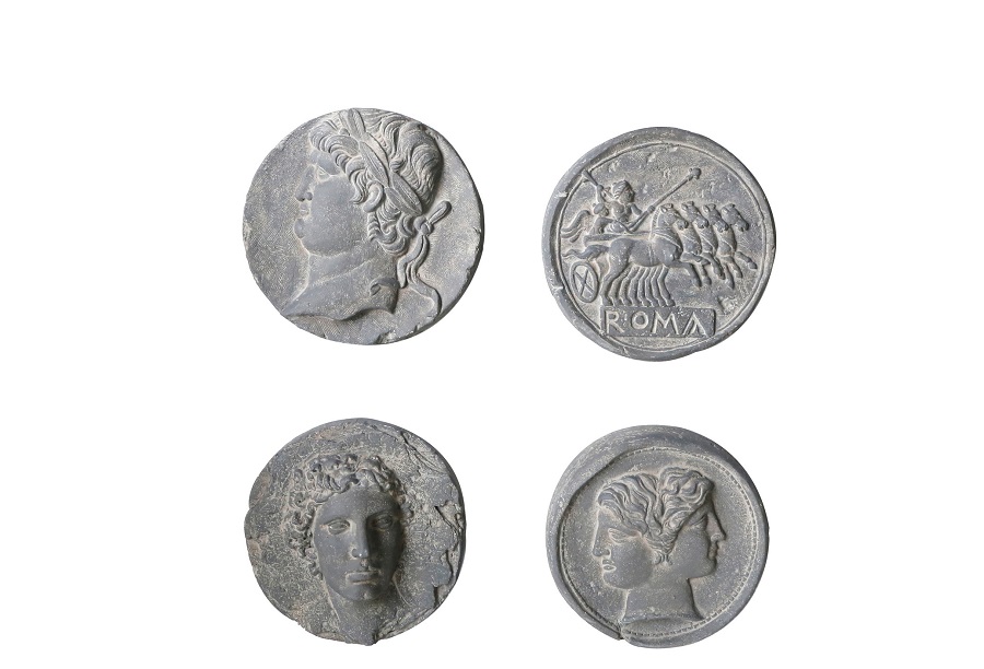 S/4 GREY RESIN ROUND WALL DECOR 'ROME' D41-44cm