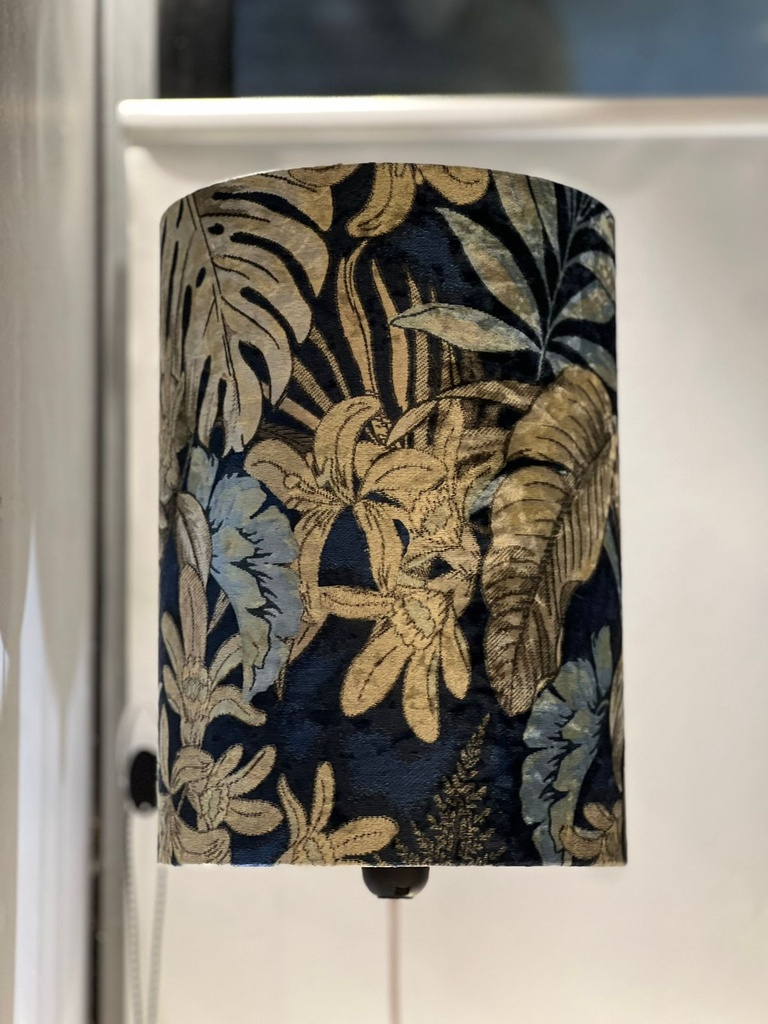 Shade cylinder flowers blue on taupe 25x35