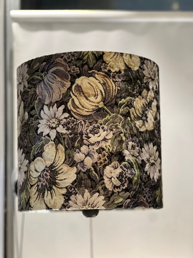 [006-23-MAR7010-KK30] Shade cylinder lilac flowers on taupe 30x30x30