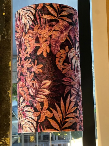 [006-23-FLO3005-KK3565] Shade cylinder flowers Bordeaux on Taupe 35x35x65